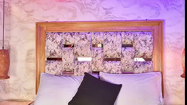 emily dempsey online show from March 24, 8:09 pm