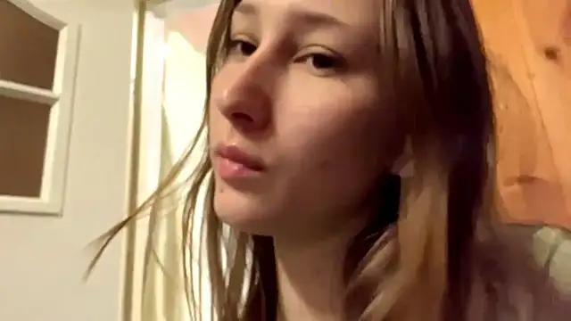 Snapshot of UnsentAle chatting on November 30, 4:13 am UnsentAle online show from November 30, 4:13 am