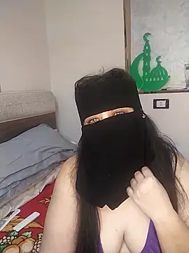 lolotheone online show from April 6, 12:50 am