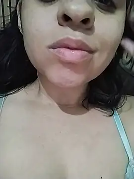 Snapshot of hirla chatting on June 24, 3:38 am hirla online show from June 24, 3:38 am