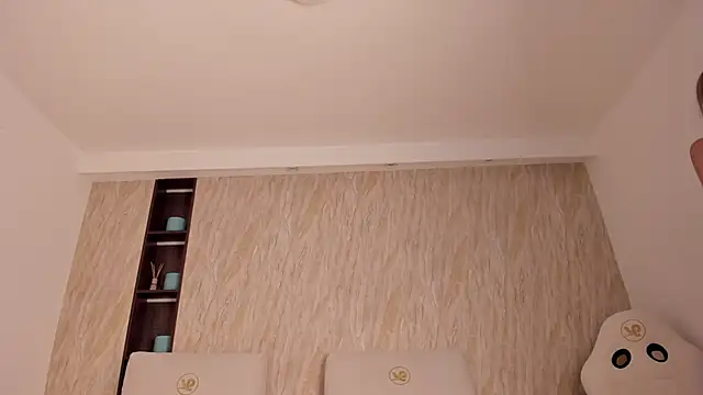 ayla velt online show from March 16, 8:00 pm