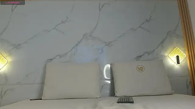 ayla velt online show from April 14, 7:41 pm