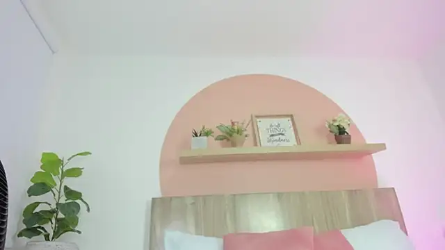 zara clap online show from December 20, 2:25 am