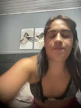 larysinha online show from April 3, 6:36 pm