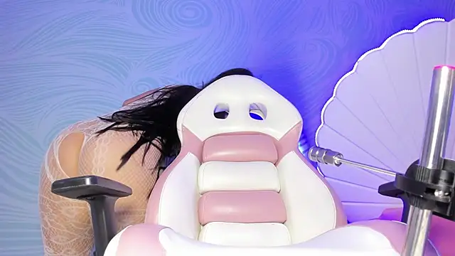 CHLOE BLOWJOB online show from May 8, 11:08 pm
