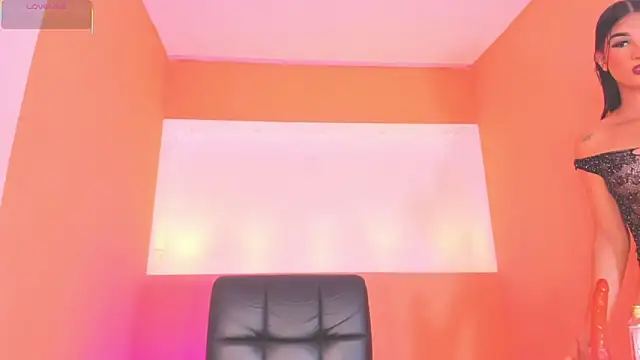 PrettyAngel   online show from February 6, 8:05 pm