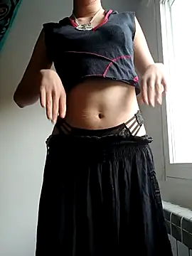 AuroraAya online show from December 1, 2:51 pm