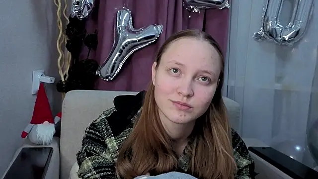 Snapshot of BibiStapler chatting on February 20, 8:00 pm BibiStapler online show from February 20, 8:00 pm