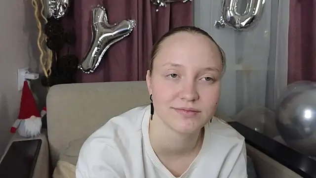 Snapshot of BibiStapler chatting on February 22, 8:10 pm BibiStapler online show from February 22, 8:10 pm