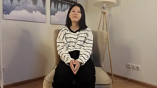 Snapshot of JudeSteuart chatting on November 30, 5:52 am JudeSteuart online show from November 30, 5:52 am