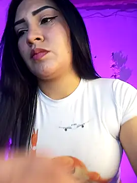 Snapshot of Emy_cutee chatting on February 12, 1:22 pm Emy cutee online show from February 12, 1:22 pm