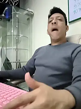 Snapshot of KairoStormX chatting on December 15, 9:31 pm KairoStormX online show from December 15, 9:31 pm