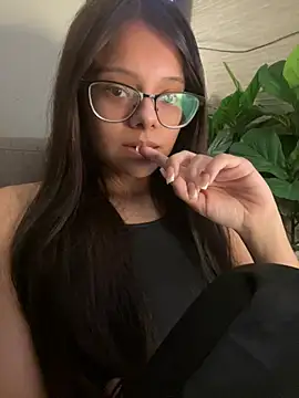 Snapshot of omifresita chatting on August 5, 4:06 am omifresita online show from August 5, 4:06 am