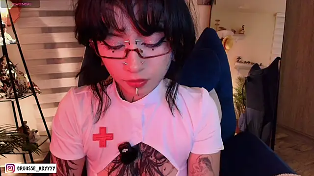 AryRousse online show from April 9, 3:19 am