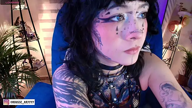 AryRousse online show from June 17, 2:44 am