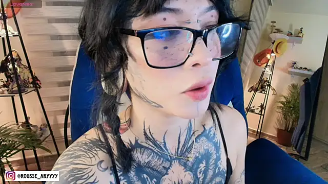AryRousse online show from April 16, 1:39 am