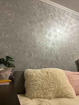 s4rah online show from December 14, 2:44 pm