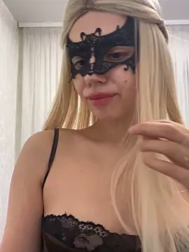 s4rah online show from February 14, 4:51 pm