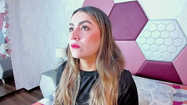 AriaRous online show from February 7, 3:53 pm