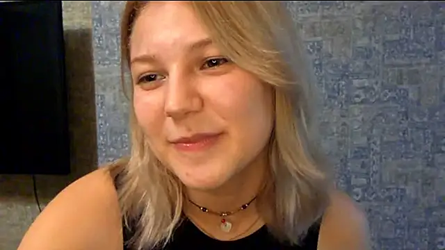 ShinyJules online show from November 29, 2:39 pm