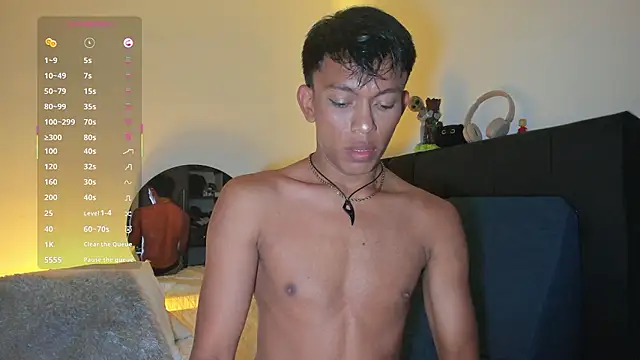 santinaughty online show from January 17, 5:00 am