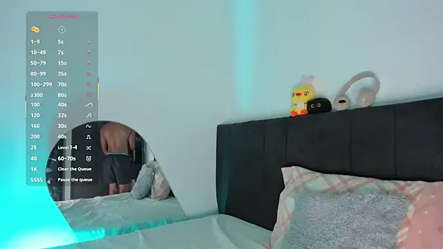 santinaughty online show from March 10, 12:25 am