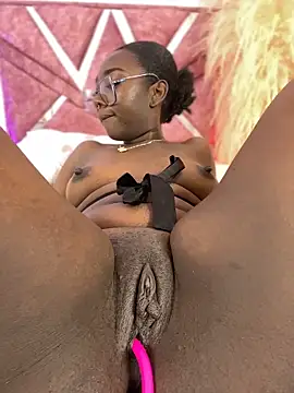 ZahhyGrey online show from March 8, 2:04 am