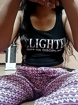 Snapshot of Rukmadi_hot chatting on July 4, 4:19 am Rukmadi hot online show from July 4, 4:19 am