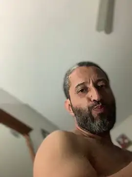 Calientesensible online show from February 7, 3:58 am