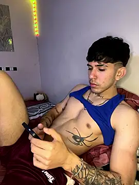 wil hot online show from January 12, 4:25 pm