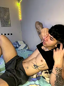 wil hot online show from December 15, 4:02 pm