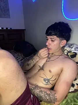 wil hot online show from May 25, 4:06 pm