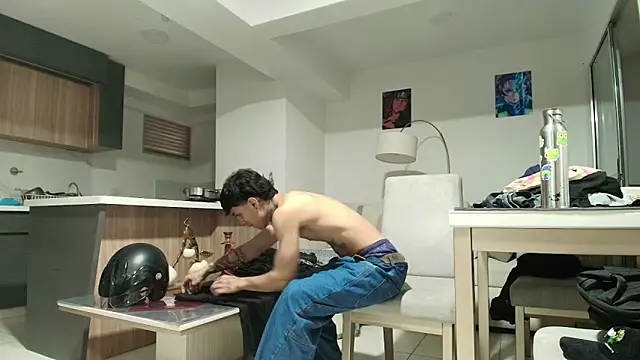 liorvante online show from April 8, 2:13 am