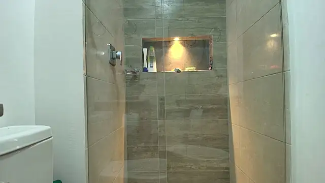 liorvante online show from March 8, 3:04 pm