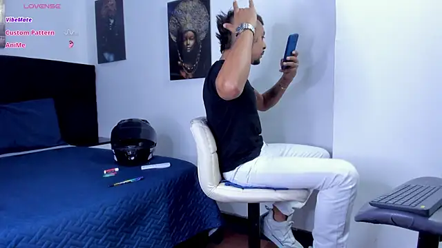 BASTIAN NICOLAS  online show from December 4, 8:30 pm