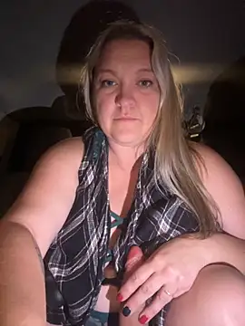 BustyGoddess6969 online show from December 1, 2:34 am