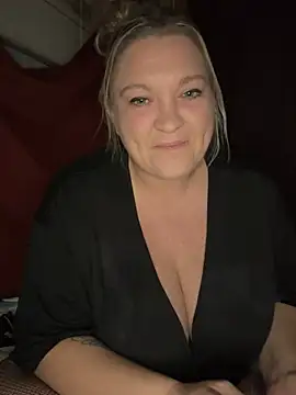 BustyGoddess6969 online show from January 14, 2:48 am