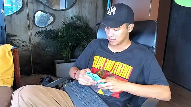 isaac grimm online show from January 17, 2:59 am