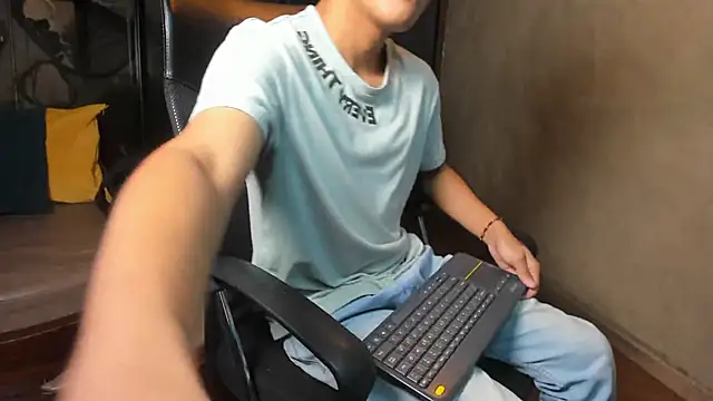 isaac grimm online show from February 21, 3:08 am