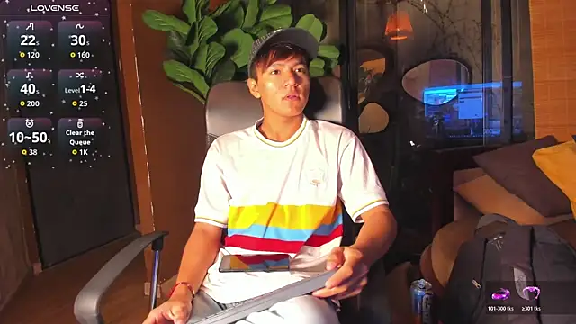 isaac grimm online show from April 10, 2:29 am