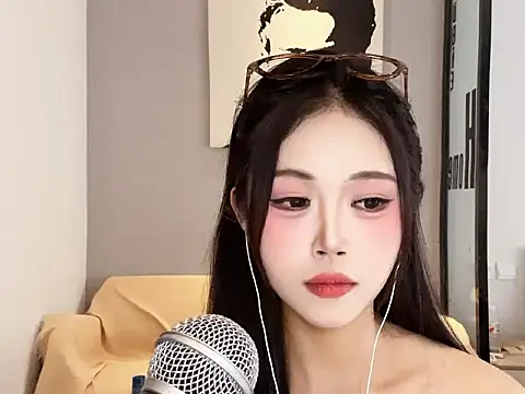 REne-0925 online show from December 17, 8:30 am