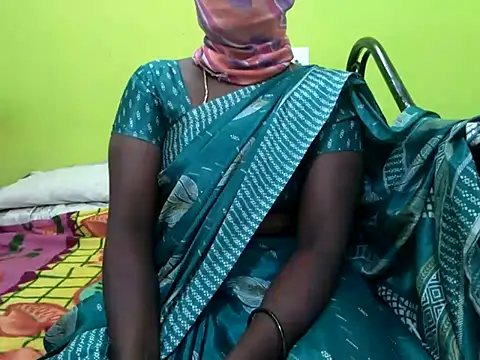 Snapshot of tamil_sumathi chatting on June 25, 4:54 am tamil sumathi online show from June 25, 4:54 am
