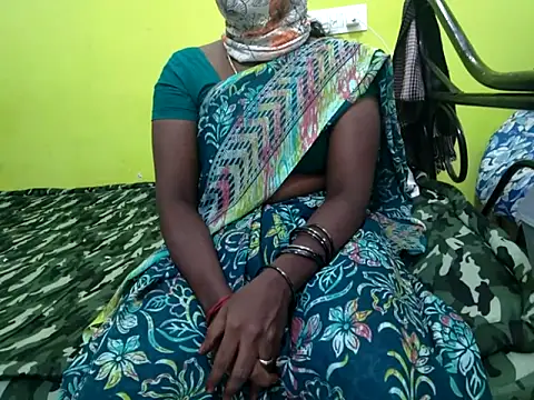 Snapshot of tamil_sumathi chatting on June 19, 5:13 am tamil sumathi online show from June 19, 5:13 am
