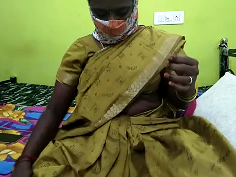 Snapshot of tamil_sumathi chatting on July 7, 5:43 am tamil sumathi online show from July 7, 5:43 am