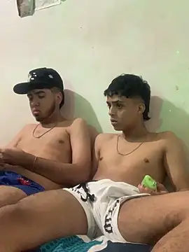 Snapshot of Jehasa_two chatting on November 29, 11:49 pm Jehasa two online show from November 29, 11:49 pm