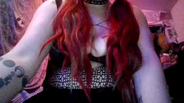 spunfoxxx online show from December 22, 7:19 am