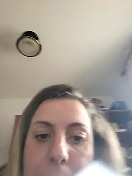 Sareyxon online show from November 29, 12:49 pm