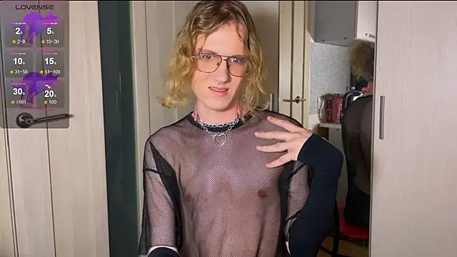 Avery adam online show from February 17, 10:40 pm