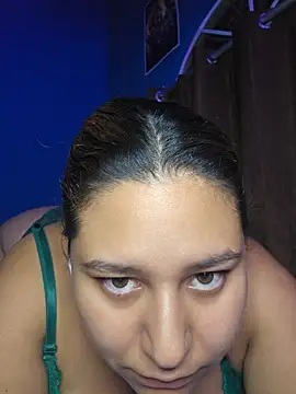 Kittysweet2001 online show from April 3, 6:42 am