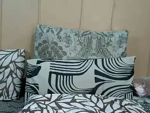 naughty horny bitch online show from March 4, 6:48 pm